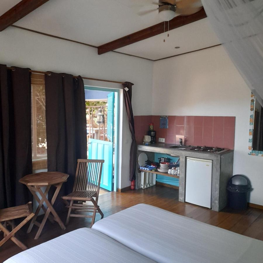 Caribbean Chillout Apartments クラレンダイク エクステリア 写真