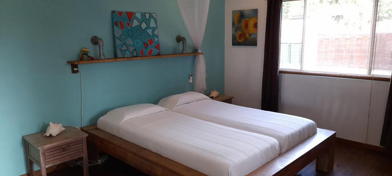 Caribbean Chillout Apartments クラレンダイク エクステリア 写真