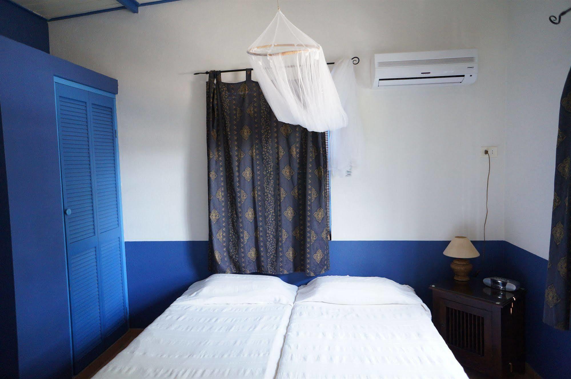 Caribbean Chillout Apartments クラレンダイク エクステリア 写真