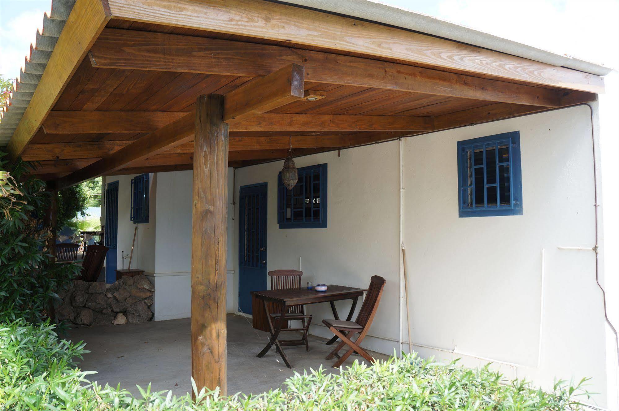 Caribbean Chillout Apartments クラレンダイク エクステリア 写真
